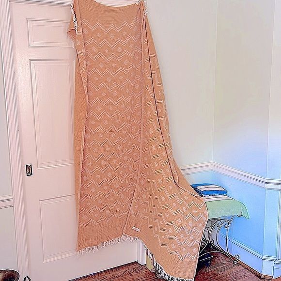 Anthropologie Other - Abstract Free Hand Curtain Golden Pond Woven Organic Cotton Multifunctional 🌎